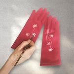 GUANTE rosa fucsia, con dibujo de flor en blanco, interior térmico, táctil  