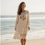 VESTIDO, PULL, calado color crudo con aplicación bordada de flor en lana enfieltrada