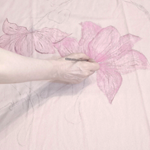 PASMINA, bufanda, color rosa palo, dibujo de flor en rosa, tacto cashmere, lana