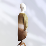 JERSEY, PULL, Maxi pull oversize de punto abierto en degrade en tonos cálidos con aplicación de flor en lana enfieltradas