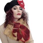 CUELLO, asimétrico tono beig y diseño de flor roja, en lana merino afieltrada, con interior de modal tèrmico, para evitar alergias.