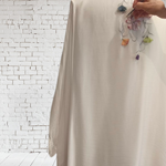 TUNICA ,blusa, vestido en gasa de seda, color blanco, con aplicación de florecillas
