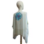 TUNICA ,blusa en gasa de seda, color blanco dibujo de flores multicolor