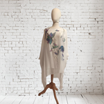 TUNICA, blusa, vestido en gasa de seda, color blanco dibujo de mariposas