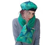 CUELLO, verde turquesa, en lana merino afieltrada, con interior de modal tèrmico, para evitar alergias.