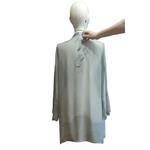 CHAQUETA KIMONO, de seda en gris, dibujo de mariposas, pintada a mano