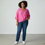 BLUSA japo, color fusia, dibujo de florecillas, en viscosa saten, manga japonesa