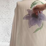 TUNICA, blusa, vestido, en gasa de seda, color blanco dibujo de flores de colores