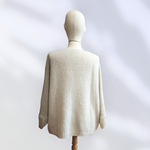 JERSEY, PULL, color arena con mariposas de lana enfientrada en aplicación