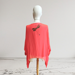 TUNICA ,blusa en gasa de seda, color rojo dibujo de libelulas