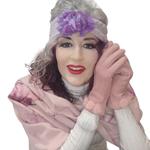 TURBANTE tipo cinta de color malva con flor morada de lana fieltro