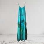  VESTIDO largo,de seda color azul, pintada a mano con sibori