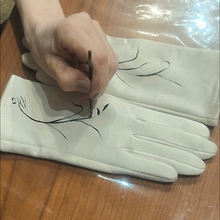 Guantes pintados a mano: así es mi proceso artesanal paso a paso | Artesania Textil