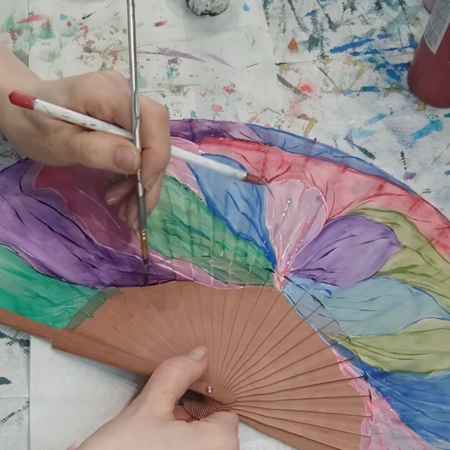 Abanicos pintados a mano: una flor para este verano | Artesania Textil