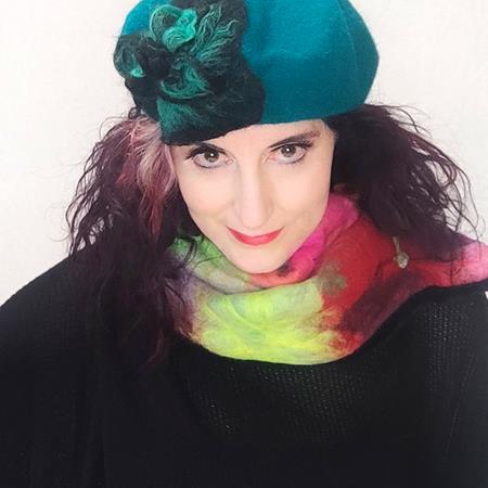 Feria de Navidad, en el Paseo de Recoletos, stand 50 | Artesania Textil