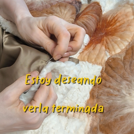 40 horas de trabajo para crear una capa de fieltro única | Artesania Textil