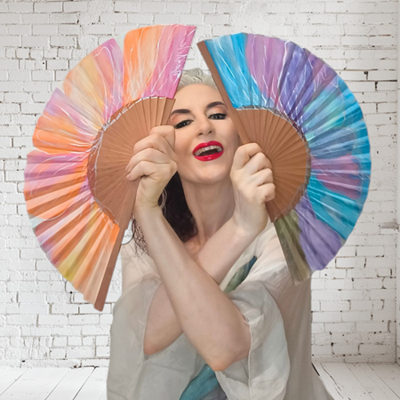 Abanicos de seda pintados a mano inspirados en la naturaleza. | Artesania Textil
