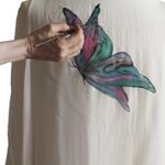 TUNICA, blusa, vestido en gasa de seda, color blanco dibujo de flores y mariposas