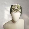 TURBANTE tipo cinta de color verde con flor arena y verde de lana fieltro | 2303 | Artesania Textil