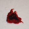 BROCHE, rojo, negro, en lana merino, afieltrado a mano | IR/01388 | Artesania Textil