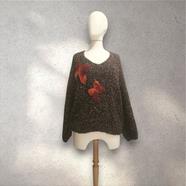 JERSEY, PULL, con hilo de fantasía color negro con mariposas de lana enfientrada en aplicación | 2256 | Artesania Textil