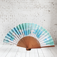 ABANICO  en seda y madera de peral, dibujo de flores en azul Talla clásico | 2413 | Artesania Textil
