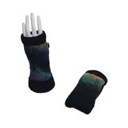 MITON,negro con patch bordado en lana merino en tono multicolor | 2325 | Artesania Textil