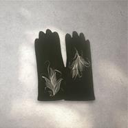 GUANTE negro, con dibujo de hojas en plata, interior térmico, táctil   | 2436 | Artesania Textil