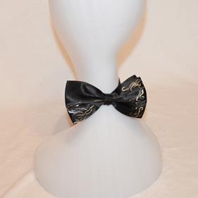 PAJARITA, de color negro, con dibujo de espiral, tejido satinado | PA/01083 | Artesania Textil