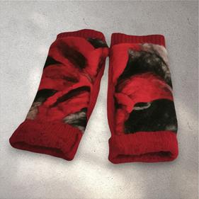 MITON, granate con patch bordado en lana merino al tono | 2444 | Artesania Textil