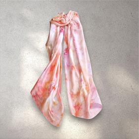 FULAR, en Seda satén, coral, dibujo de acuarela en estrella shibory | 2454 | Artesania Textil