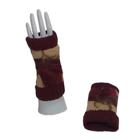 MITON, granate con patch bordado en lana merino en tono beig y diseño de flor roja | 2328 | Artesania Textil