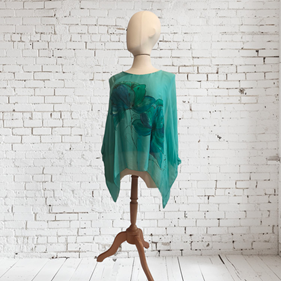 TUNICA ,blusa en gasa de seda, color azul turquesa, dibujo de flores  | 2387 | Artesania Textil