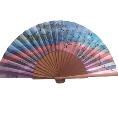 ABANICO  en seda y madera de peral, dibujo degrade multicolor. Talla clásico | 2217 | Artesania Textil