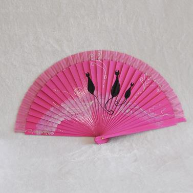 ABANICO clásico, color rosa, dibujo de gatos, madera de arce lacado, tamaño medio | 1980 | Artesania Textil