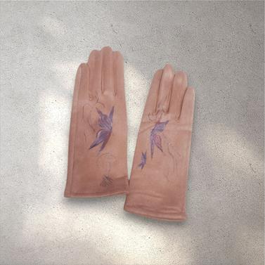 GUANTE rosa palo, con dibujo de mariposas, interior térmico, táctil   | 2288 | Artesania Textil