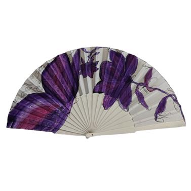 ABANICO pericón, color blanco, dibujode flor y mariposa morada, en madera lacada , tamaño muy grande | 2400 | Artesania Textil