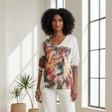 CAMISETA, PULL, color blanco  con dibujo en contraste multicolor | 2494 | Artesania Textil